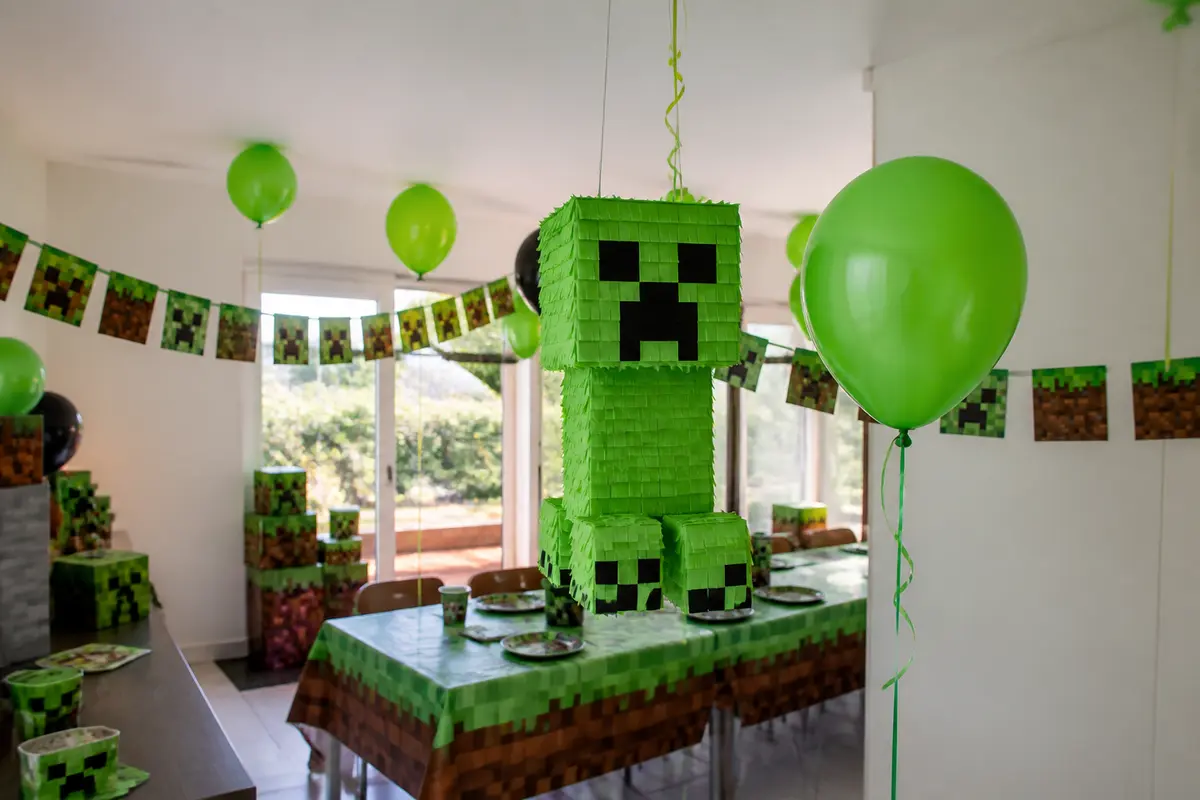 Anniversaire Minecraft : idées, déco et gâteaux pour enfants