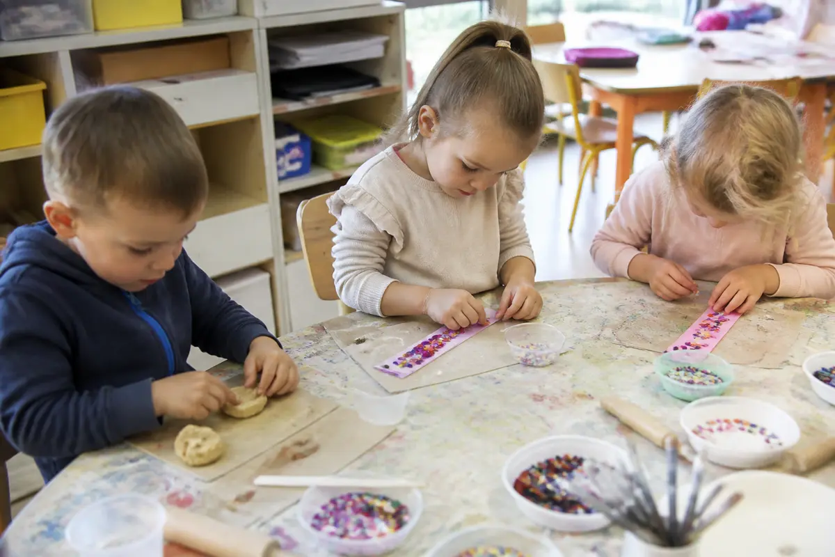 Maternelle : cadeau fête des Mères, 10 idées bricolages faciles