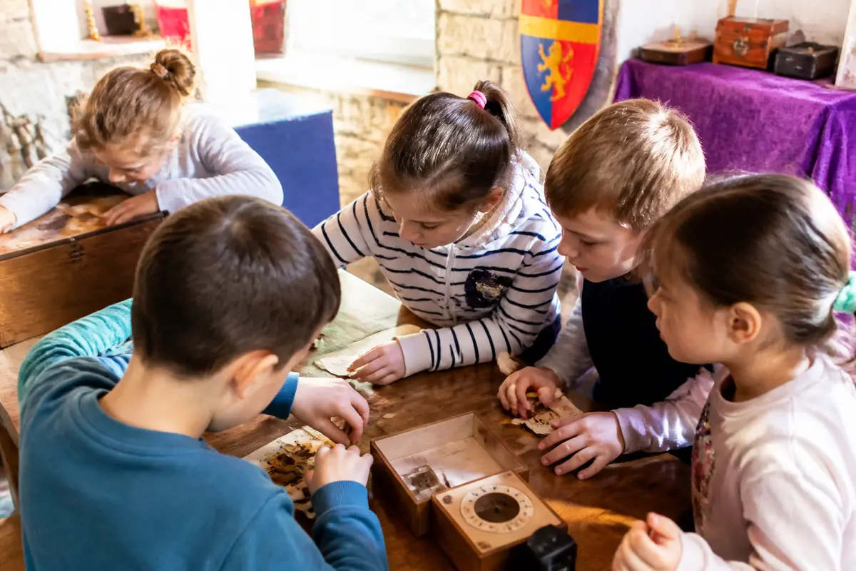Escape game enfant 5 ans : idées et jeux adaptés à imprimer