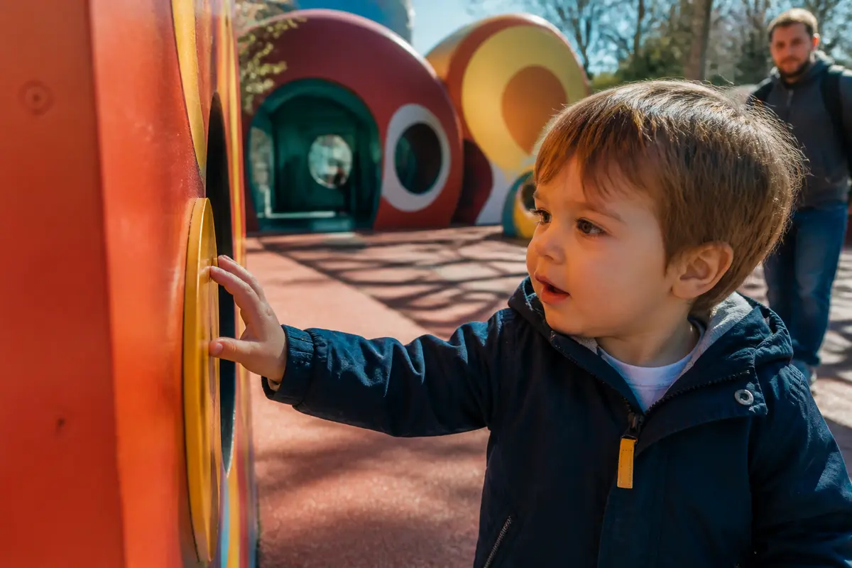 Sorties et activités avec bébé 2 ans en Île-de-France : Que faire ?