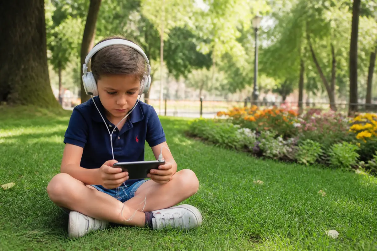 Podcast 7 ans enfant : Top histoires et podcasts à écouter